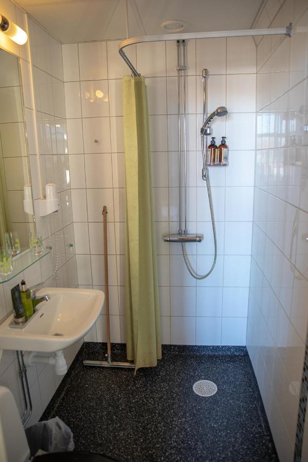 Hotell Station Skinnskatteberg Eksteriør bilde